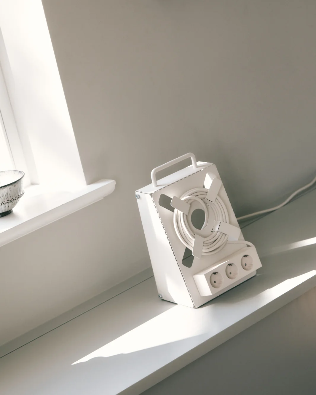 Cable Stand - Pearl - Image 10