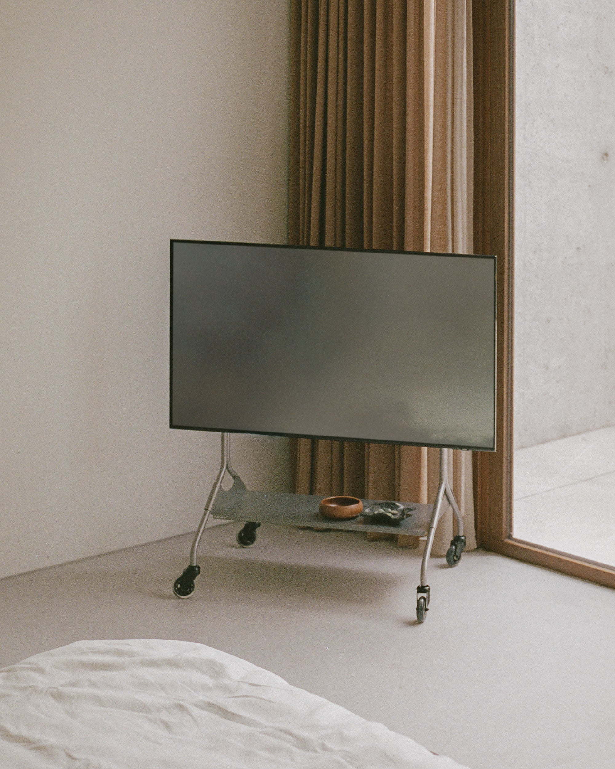 Moon RAW - Raw - Image 16